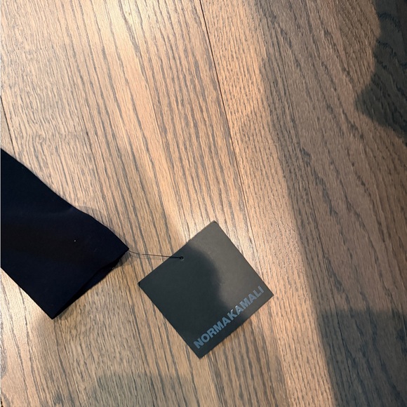 Norma Kamali Black Long Sleeve Top - Picture 2 of 3